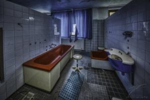 Sylvia's red Bath Tub