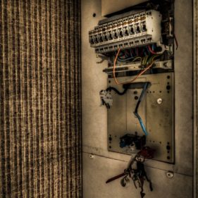 Clinique du Diable - Urbex in an abandoned clinic, hotel, sanatorium - electricity, box, cable Disconnected