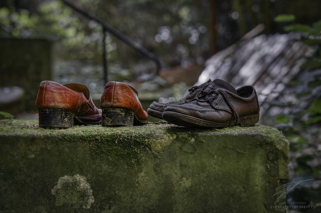 Haute Couture - some lost shoes at the Château Lumière